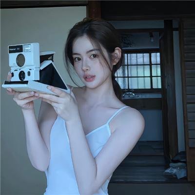 挎斗摩托车里的狗